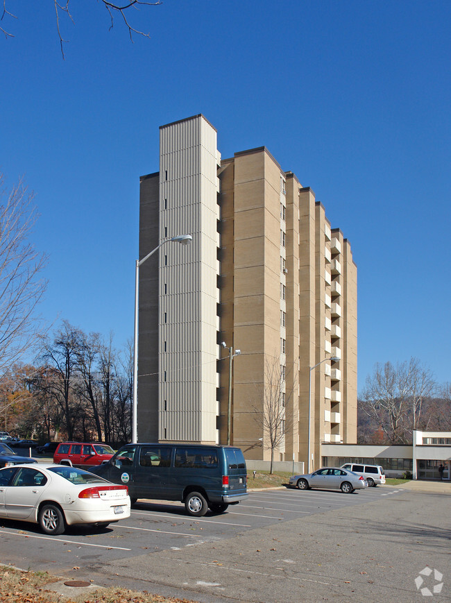 Building Photo - Aston Park Tower