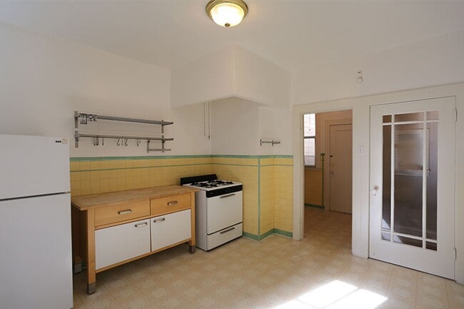 Building Photo - OPEN HOUSE: Thursday (7/31) 6:00pm-6:30pm ...