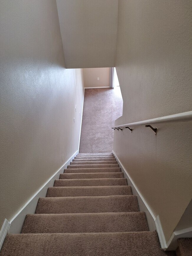 Building Photo - 2BR 2.5BA LANDINGS AT SUGAR MILL TOWNHOME