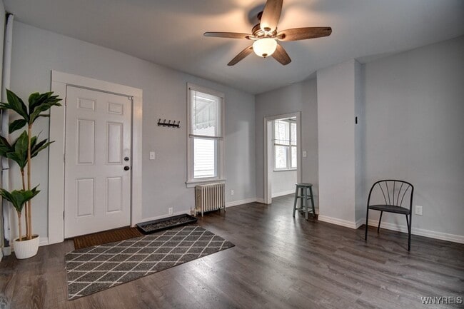 Building Photo - 36 19th St