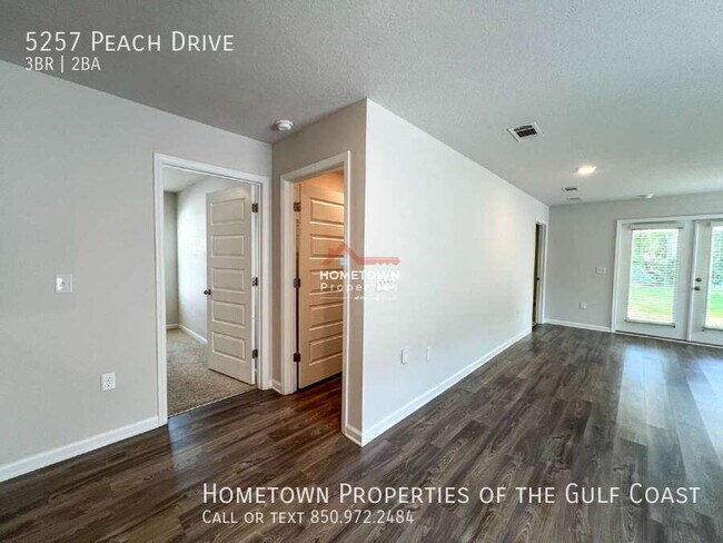 Building Photo - 5257 Peach Dr