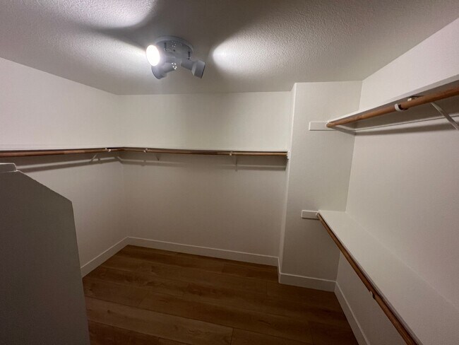 Building Photo - COMING SOON! AVAILABLE 02/01/2026! IMMACULATE BRENTWOOD GARIN RANCH 4-BEDROOM RENTAL!