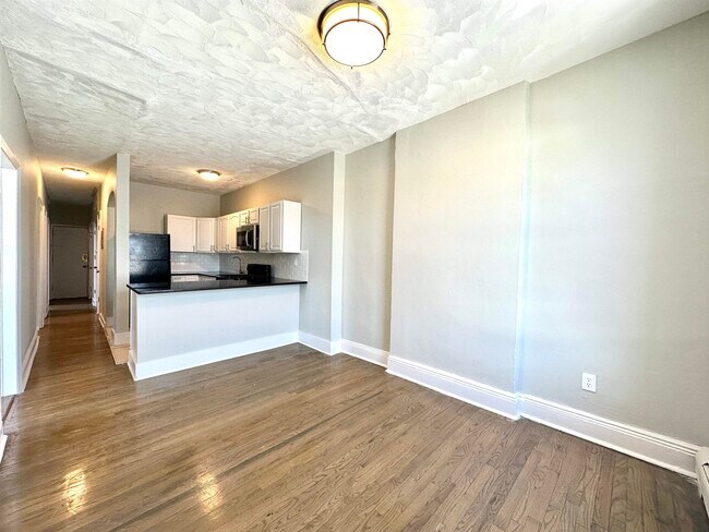 Building Photo - 93 Grant Ave