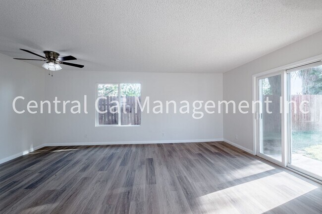 Building Photo - 4621 Auburn St