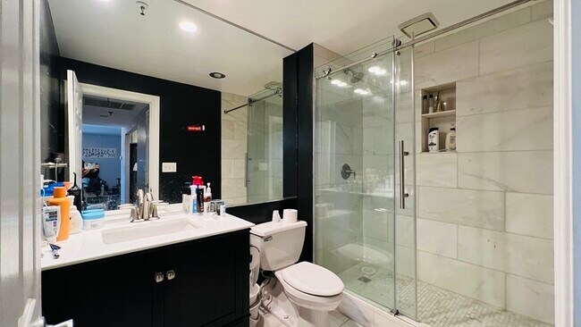 Building Photo - 415 Commonwealth Ave