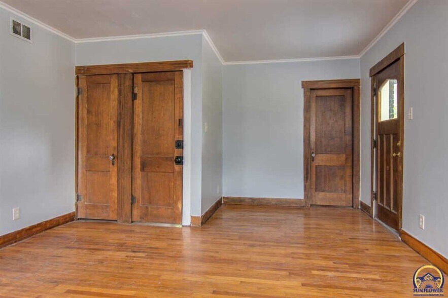 Building Photo - 1301 SW Clay St