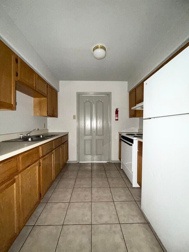 Building Photo - 507 Shiloh Dr