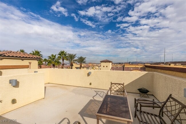 Building Photo - 1525 Spiced Wine Ave