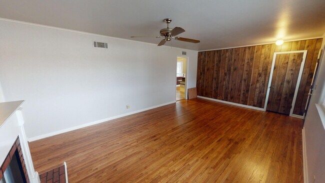 Building Photo - 4538 S 23rd W Ave