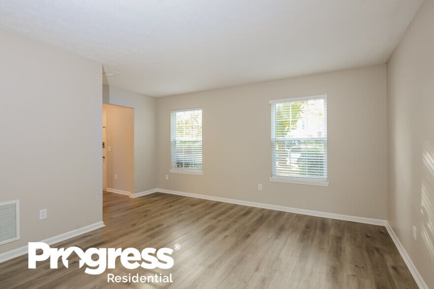 Building Photo - 2327 Fullerton Dr