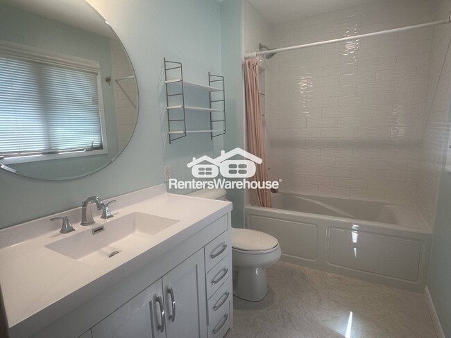 Building Photo - 1322 Meadowlark Dr