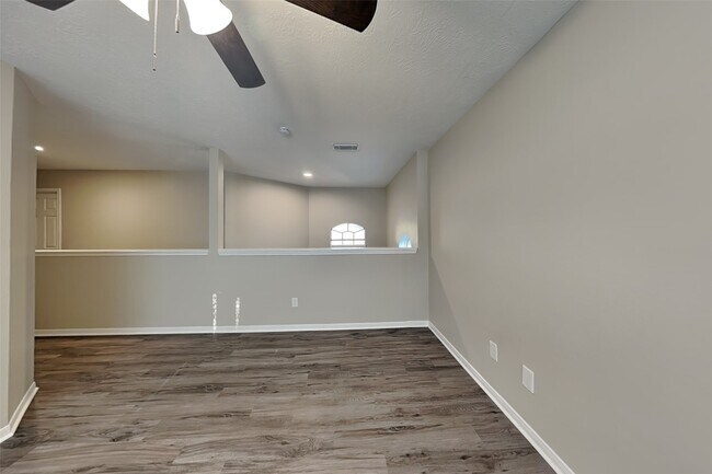 Primary Photo - 15142 Red Cedar Cove Ln