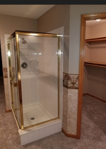 Master shower - 21506 W 53rd Terrace