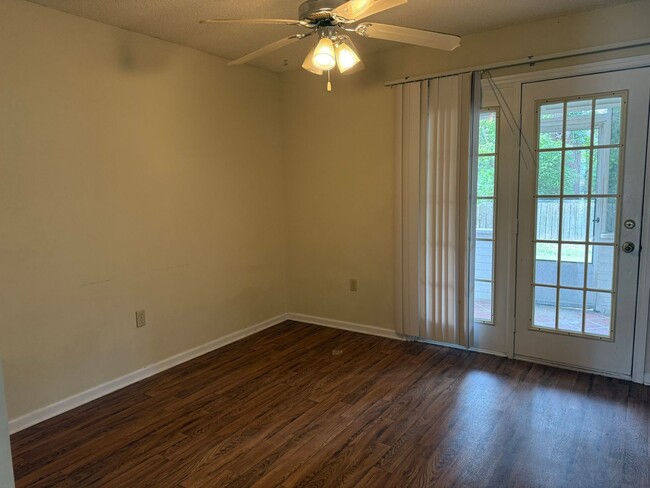 Building Photo - 3 Bedroom/2 Bath Home in Valdosta