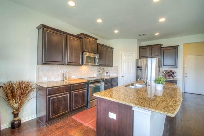 Building Photo - 4016 Tranquil Ln