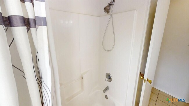 Building Photo - 1815 Liberty Hill Dr