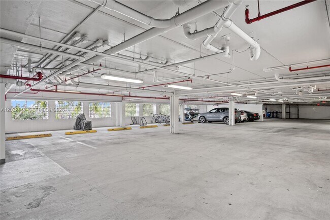 Building Photo - 6362 Collins Ave