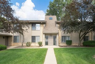 Building Photo - 1873 Meadow Dale Ct