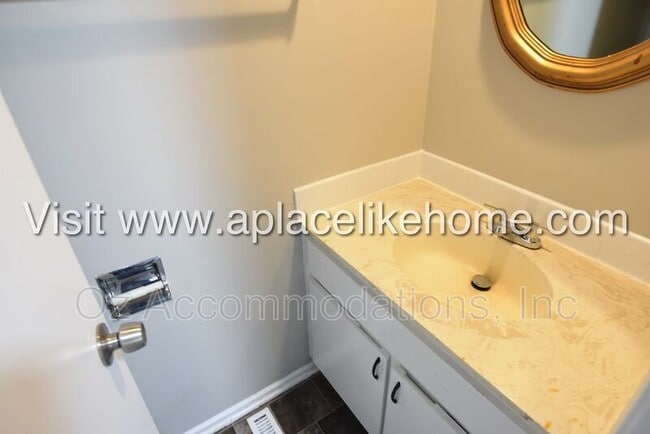 Building Photo - 3139 Eaton St