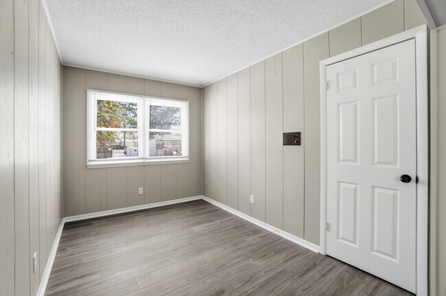 Building Photo - 4120 Kentland Ave