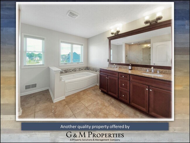 Building Photo - Rarely Available - Large Executive Rental ...