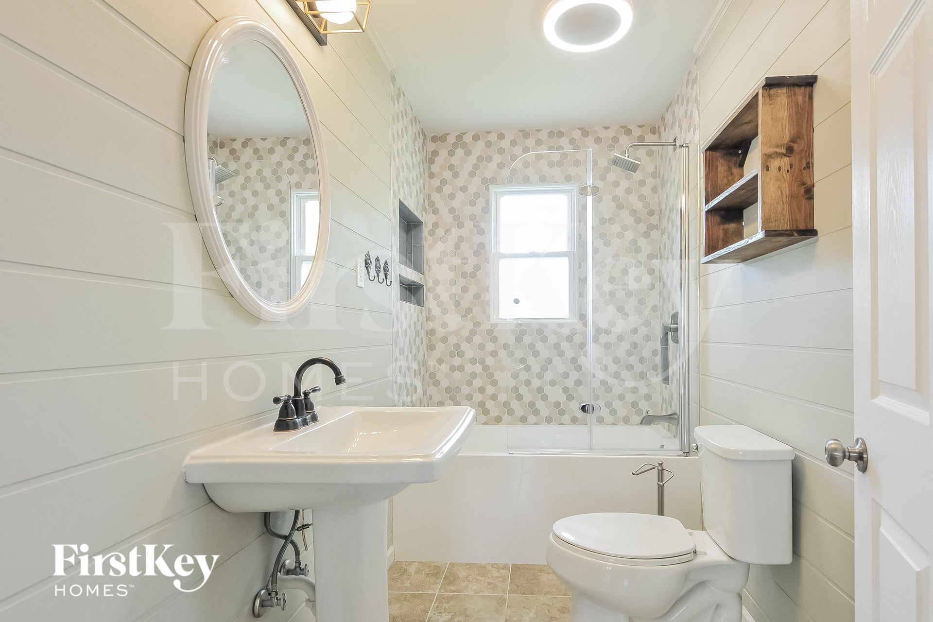 Building Photo - 2 Valley Rd