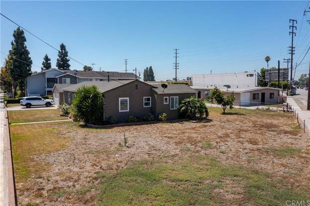 Building Photo - 9412 Nance Ave
