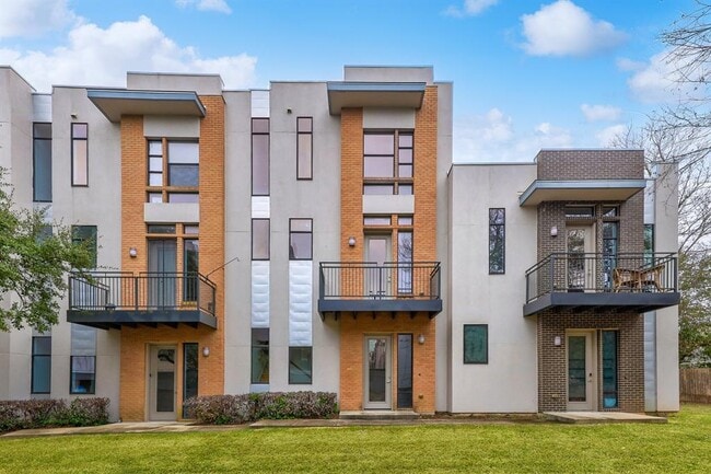 Building Photo - 6000 S Congress Ave