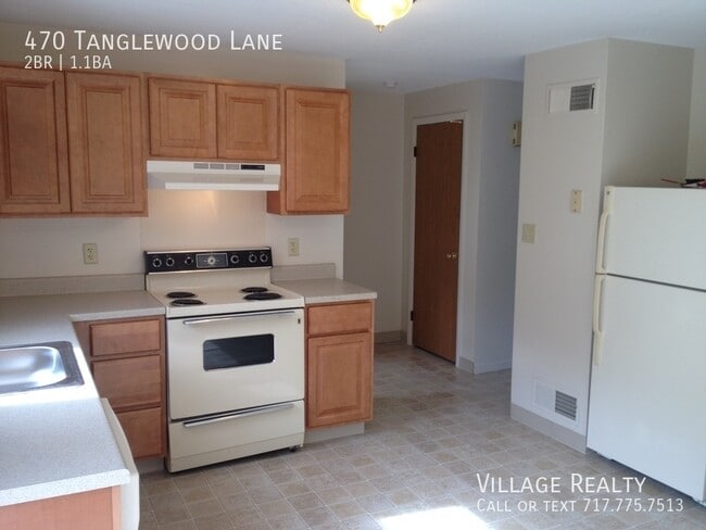 Building Photo - 470 Tanglewood Ln