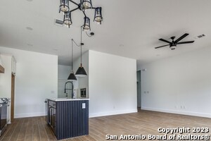 Building Photo - 422 S Calvin Barrett
