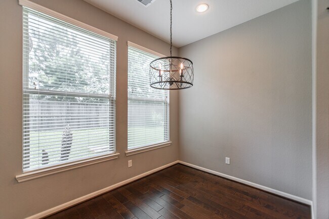 Building Photo - 74 S Sawbridge Cir