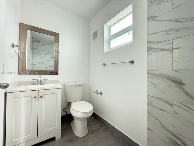 Building Photo - 761 SW 73rd Ct