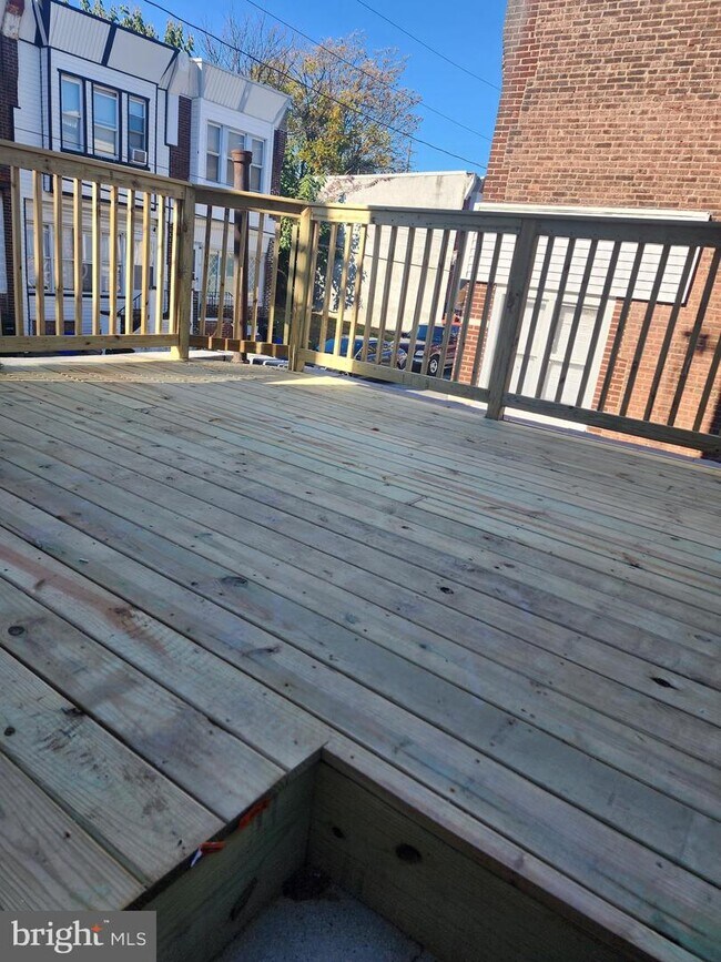 Building Photo - 2807 W Allegheny Ave