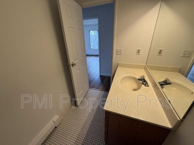 Building Photo - 139 Heidel Rd