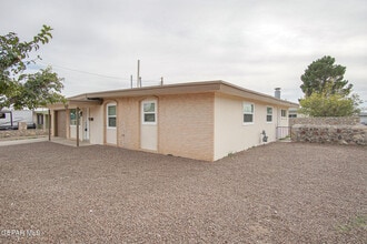 Building Photo - 4920 Alps Dr