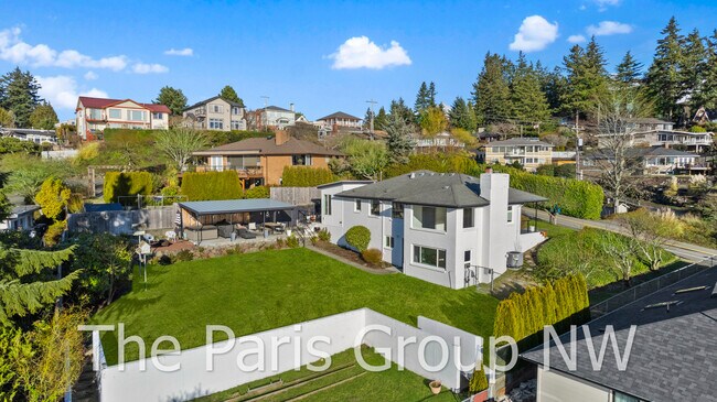 Building Photo - 12009 26th Ave SW