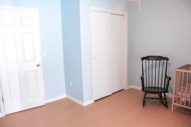 Building Photo - 20732 SW Marine Blvd