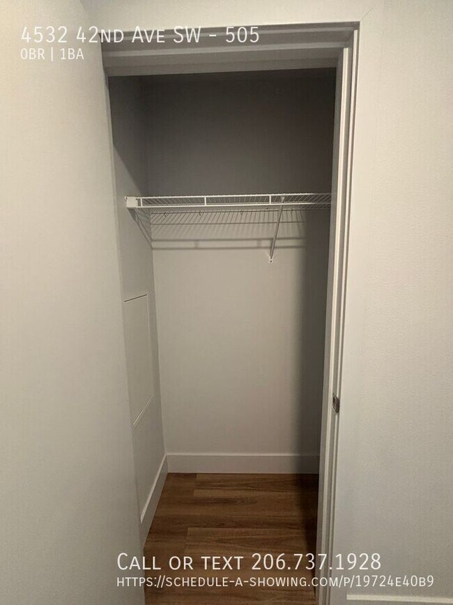 Building Photo - 4532 42nd Ave SW