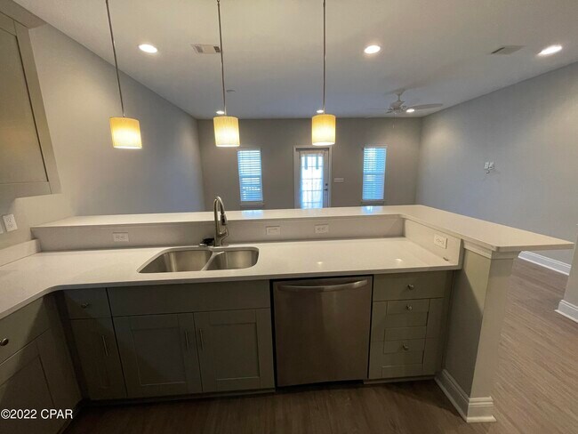 Building Photo - 22940 Ann Miller Rd