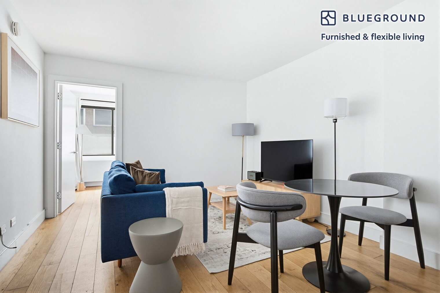 Building Photo - 230 E 44th St