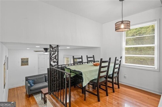 Building Photo - 799 Pine Roc Dr