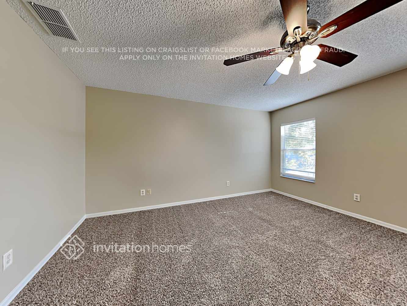 Building Photo - 15142 Quailmoor St