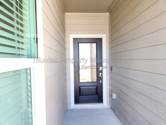 Building Photo - 13907 Sickle Rdg
