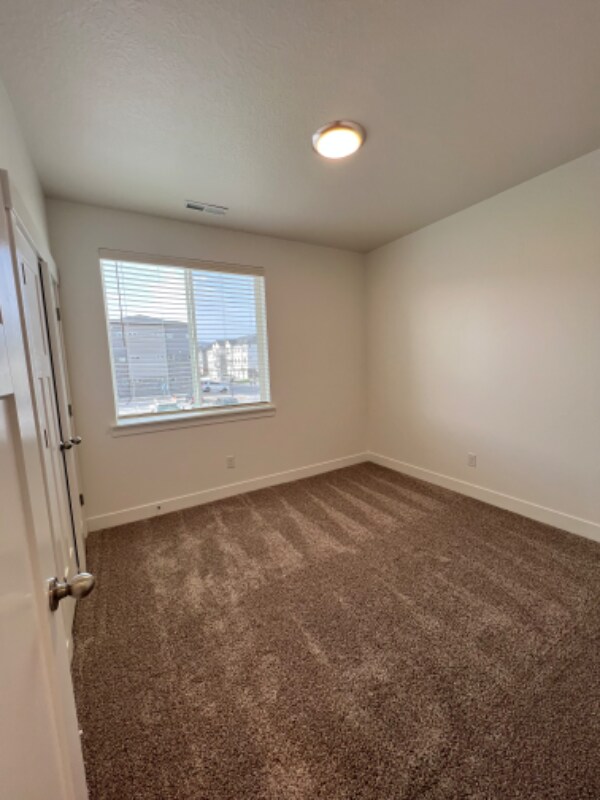 Building Photo - 3364 Hardman Way