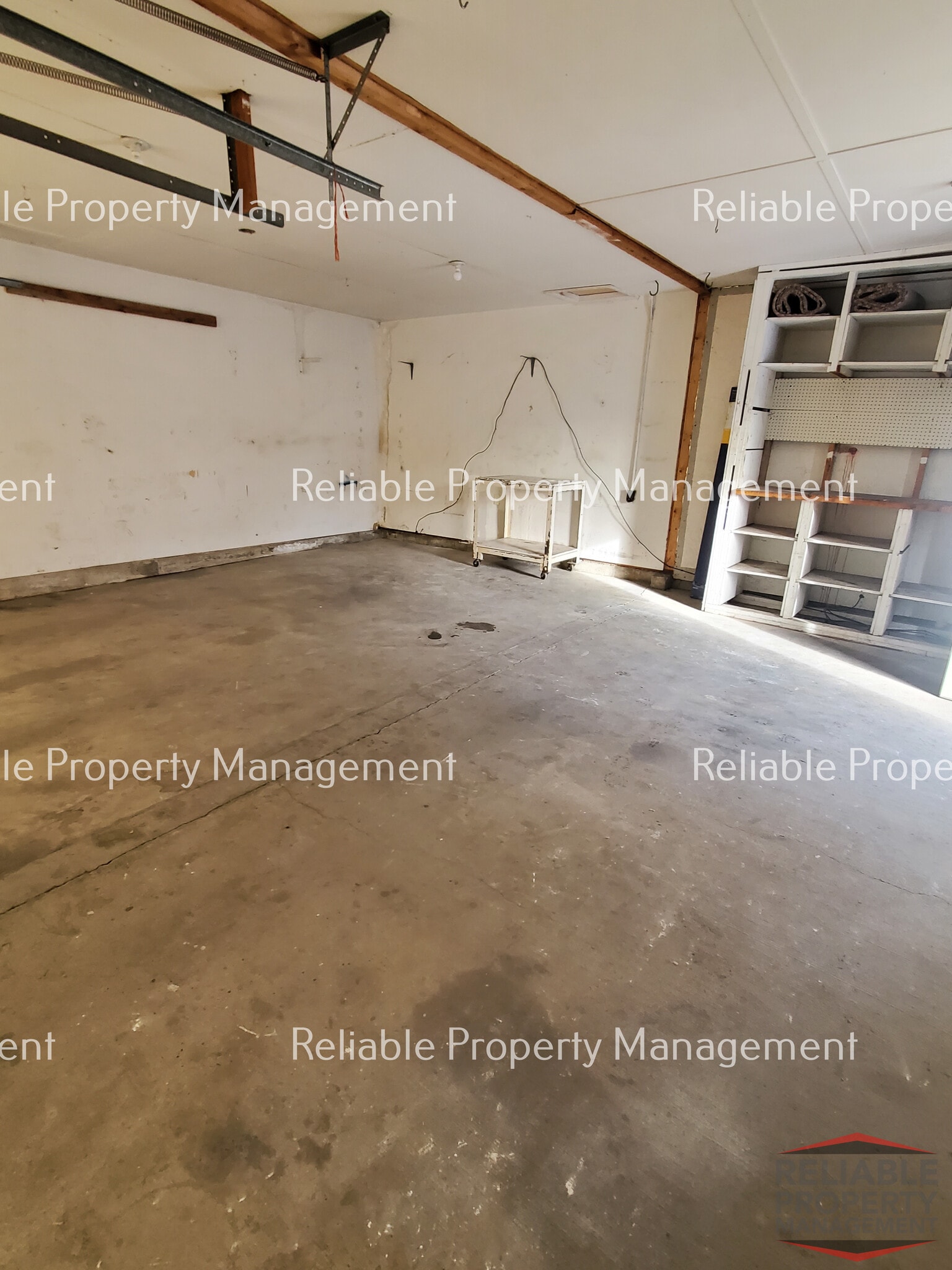 Building Photo - 209 S Adam Ln