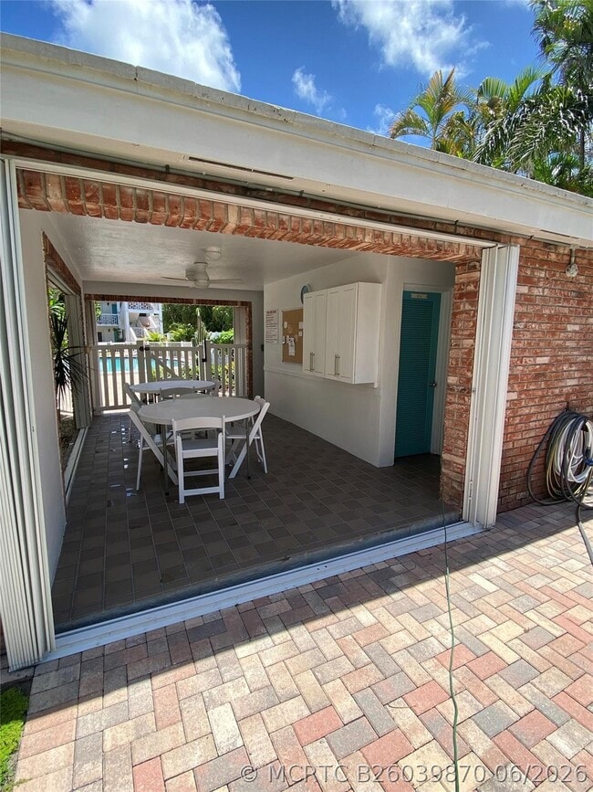 Building Photo - 224 Hibiscus Ave