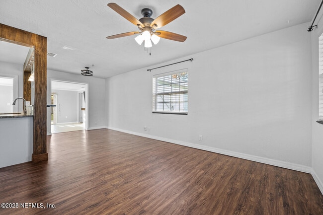 Building Photo - 1818 10th St N