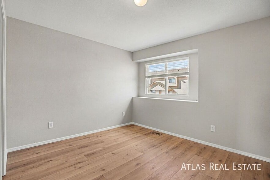 Building Photo - 7829 Antelope Valley Point