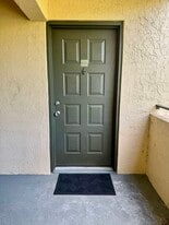 Building Photo - 9999 Summerbreeze Dr