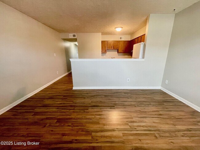 Building Photo - 3414 Burkland Blvd